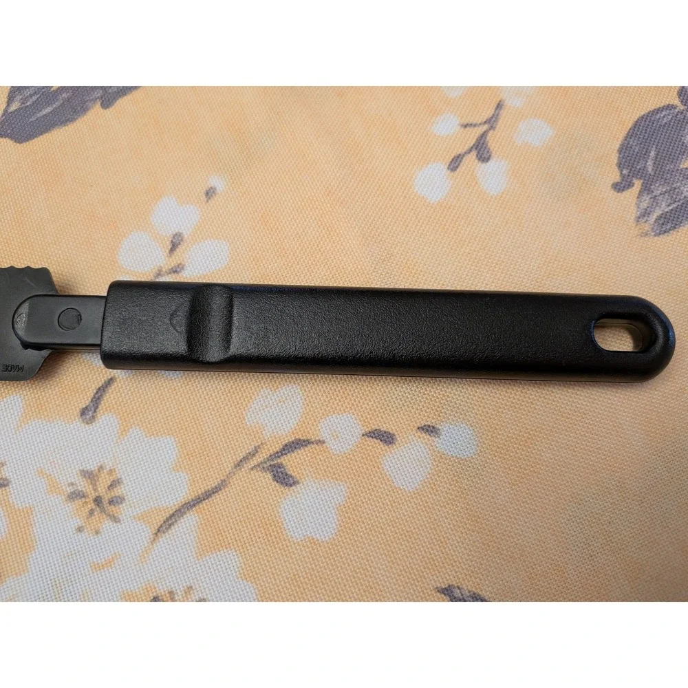 Calphalon Nylon Serrated Cake Pie Server Slicer Black Nonstick Safe Kitchen Tool